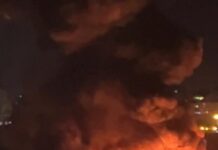 В результате ночного обстрела Одессы было прямое попадание в склад растений