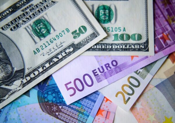 Курс валют в Украине 23 июня 2024: сколько стоит доллар и евро Курс валют в Украине 23 июня 2024: сколько стоит доллар и евро