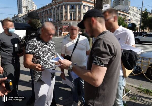 Одесский экс-военком Борисов ездил отдыхать в Испанию и на Сейшелы вместо фронта: он снова идет под суд Одесский экс-военком Борисов ездил отдыхать в Испанию и на Сейшелы вместо фронта: он снова идет под суд