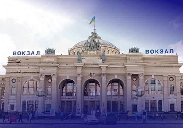 В Одессу добавили дополнительные поезда В Одессу добавили дополнительные поезда