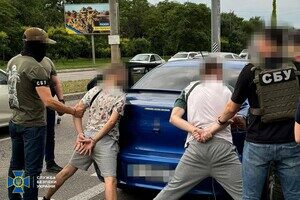 В Одессе поймали агентурную группу ФСБ с военными: одна из агенток пользовалась париками В Одессе поймали агентурную группу ФСБ с военными: одна из агенток пользовалась париками