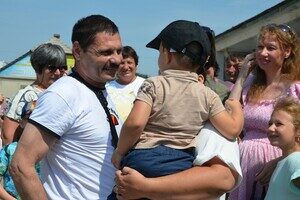 Более двух лет в плену: в Одесскую область вернулись четверо защитников Змеиного