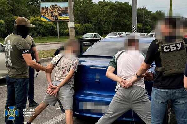 В Одессе поймали агентурную группу ФСБ с военными: одна из агенток пользовалась париками В Одессе поймали агентурную группу ФСБ с военными: одна из агенток пользовалась париками