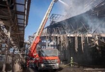 В Южном потушили масштабный пожар