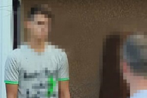 В Одессе и области подростки и молодой парень снова поджигали авто военных В Одессе и области подростки и молодой парень снова поджигали авто военных