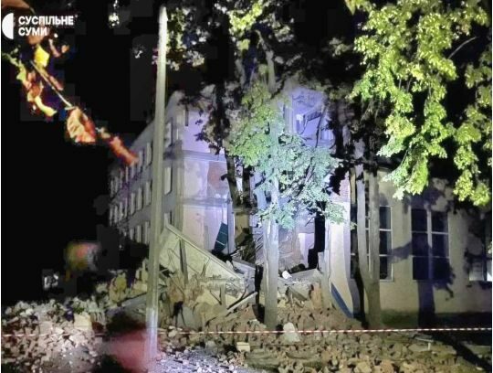 Росіяни скинули авіабомбу на університет у Сумах