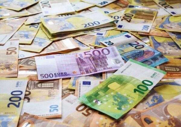 Курс валют в Украине 1 октября 2024 года: сколько стоит доллар и евро Курс валют в Украине 1 октября 2024 года: сколько стоит доллар и евро