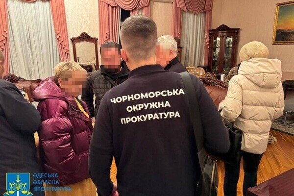 В Черноморске задержали врача детской больницы, которая "рисовала" справки о госпитализации В Черноморске задержали врача детской больницы, которая "рисовала" справки о госпитализации