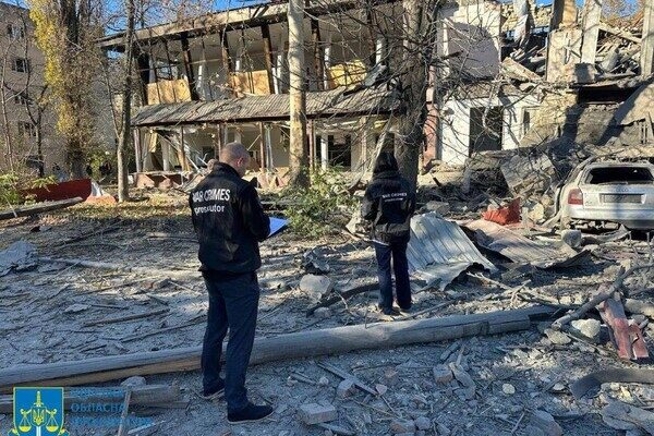 На месте "прилета" в Одессе развернули штаб помощи, прокуратура начала расследование (обновлено) На месте "прилета" в Одессе развернули штаб помощи, прокуратура начала расследование (обновлено)