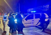 На улице Евгена Танцюри мужчина заступился за женщин: в него выстрелили