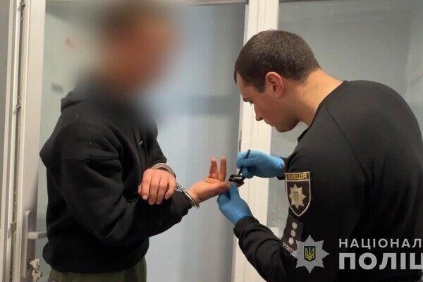 Молодой парень за деньги поджог на территории Одесской области девять зданий Молодой парень за деньги поджог на территории Одесской области девять зданий