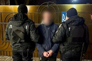 В Одессе двое безработных молодых людей на заказ подожгли BMW В Одессе двое безработных молодых людей на заказ подожгли BMW