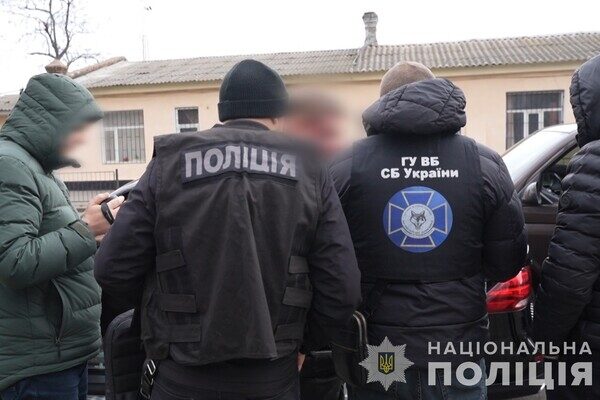 Поездом на запад Украины, а оттуда – за границу: в Одессе разоблачили переправщика уклонистов Поездом на запад Украины, а оттуда – за границу: в Одессе разоблачили переправщика уклонистов