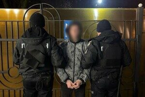 В Одессе двое безработных молодых людей на заказ подожгли BMW В Одессе двое безработных молодых людей на заказ подожгли BMW