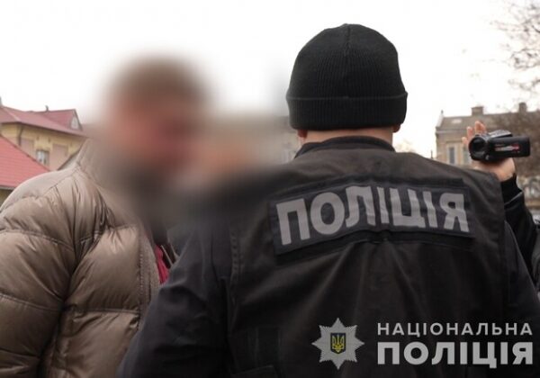 Поездом на запад Украины, а оттуда – за границу: в Одессе разоблачили переправщика уклонистов Поездом на запад Украины, а оттуда – за границу: в Одессе разоблачили переправщика уклонистов