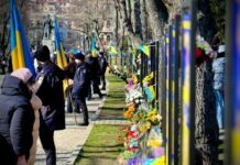 В Одессе на Аллее Героев открыли почти полсотни новых имен