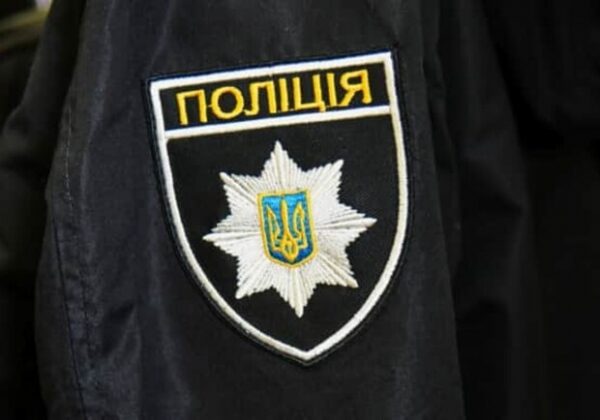 Конфликт с участием патрульных в Одессе: гражданские мешали в задержании мужчины Конфликт с участием патрульных в Одессе: гражданские мешали в задержании мужчины