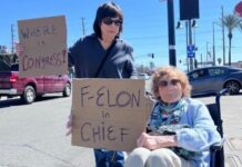 Заводы Tesla в США столкнулись с протестами «Takedown»