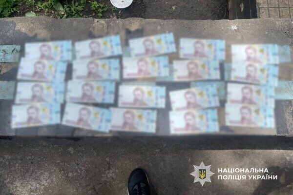 В Одессе мужчина хотел за 40 тысяч долларов купить военные разработки Минобороны В Одессе мужчина хотел за 40 тысяч долларов купить военные разработки Минобороны