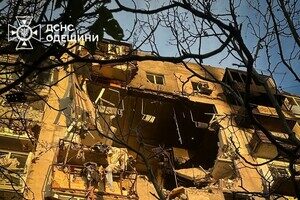 Горит Привоз, есть разрушения в историческом центре: последствия ночного удара по Одессе (обновлено) Горит Привоз, есть разрушения в историческом центре: последствия ночного удара по Одессе (обновлено)