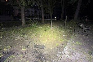 Горит Привоз, есть разрушения в историческом центре: последствия ночного удара по Одессе (обновлено) Горит Привоз, есть разрушения в историческом центре: последствия ночного удара по Одессе (обновлено)