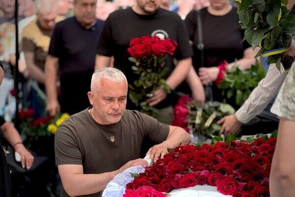В Одессе провели в последний путь военного и директора авиаклуба Константина Оборина В Одессе провели в последний путь военного и директора авиаклуба Константина Оборина