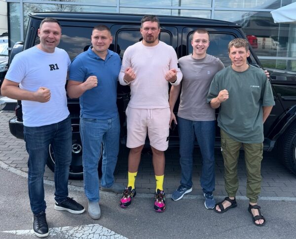 Бокс. Олександр УСИК провів зустріч з одеськими промоутерами боксу Бокс. Олександр УСИК провів зустріч з одеськими промоутерами боксу