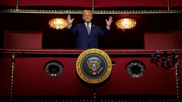 Центр Кеннеди переименован в Центр Трампа-Кеннеди Центр Кеннеди переименован в Центр Трампа-Кеннеди