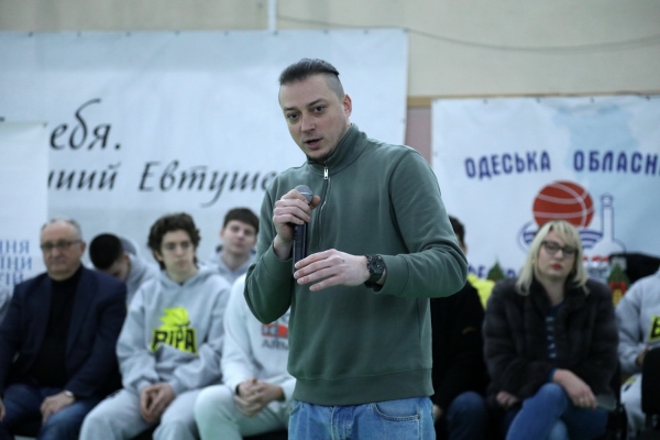 В СДЮСШОР імені Літвака відбулося велике спортивне свято для дітей В СДЮСШОР імені Літвака відбулося велике спортивне свято для дітей