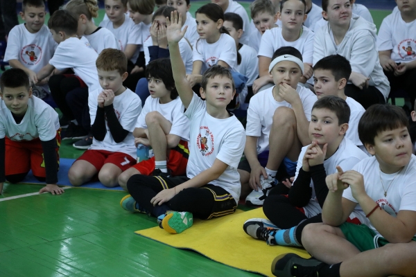 В СДЮСШОР імені Літвака відбулося велике спортивне свято для дітей В СДЮСШОР імені Літвака відбулося велике спортивне свято для дітей