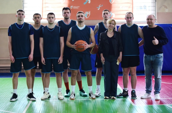 Баскетбол. Стали відомі переможці змагань «Пліч-о-пліч студентські ліги» в Одеській області Баскетбол. Стали відомі переможці змагань «Пліч-о-пліч студентські ліги» в Одеській області